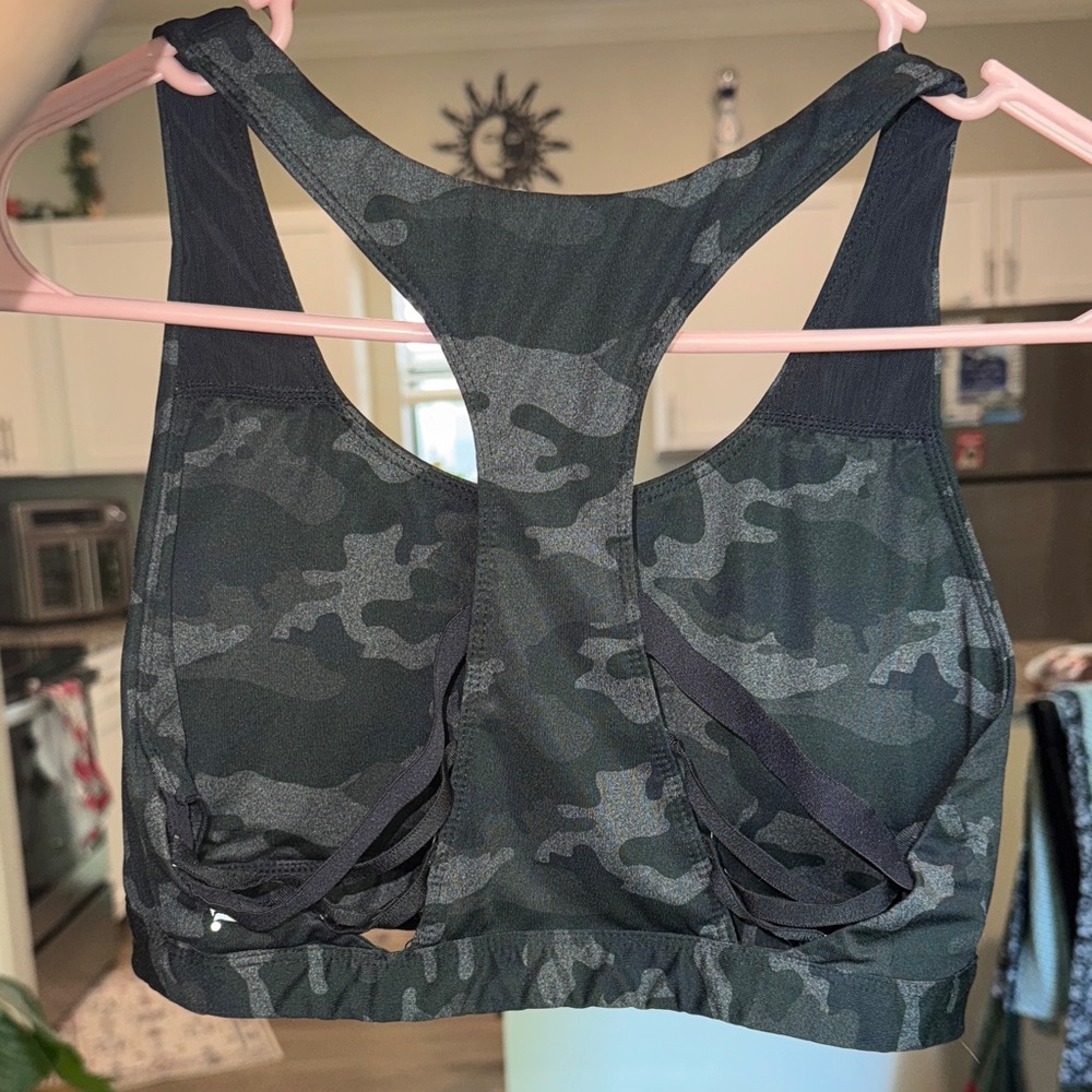 Fabletics Camo Sports Bra Black & Grey